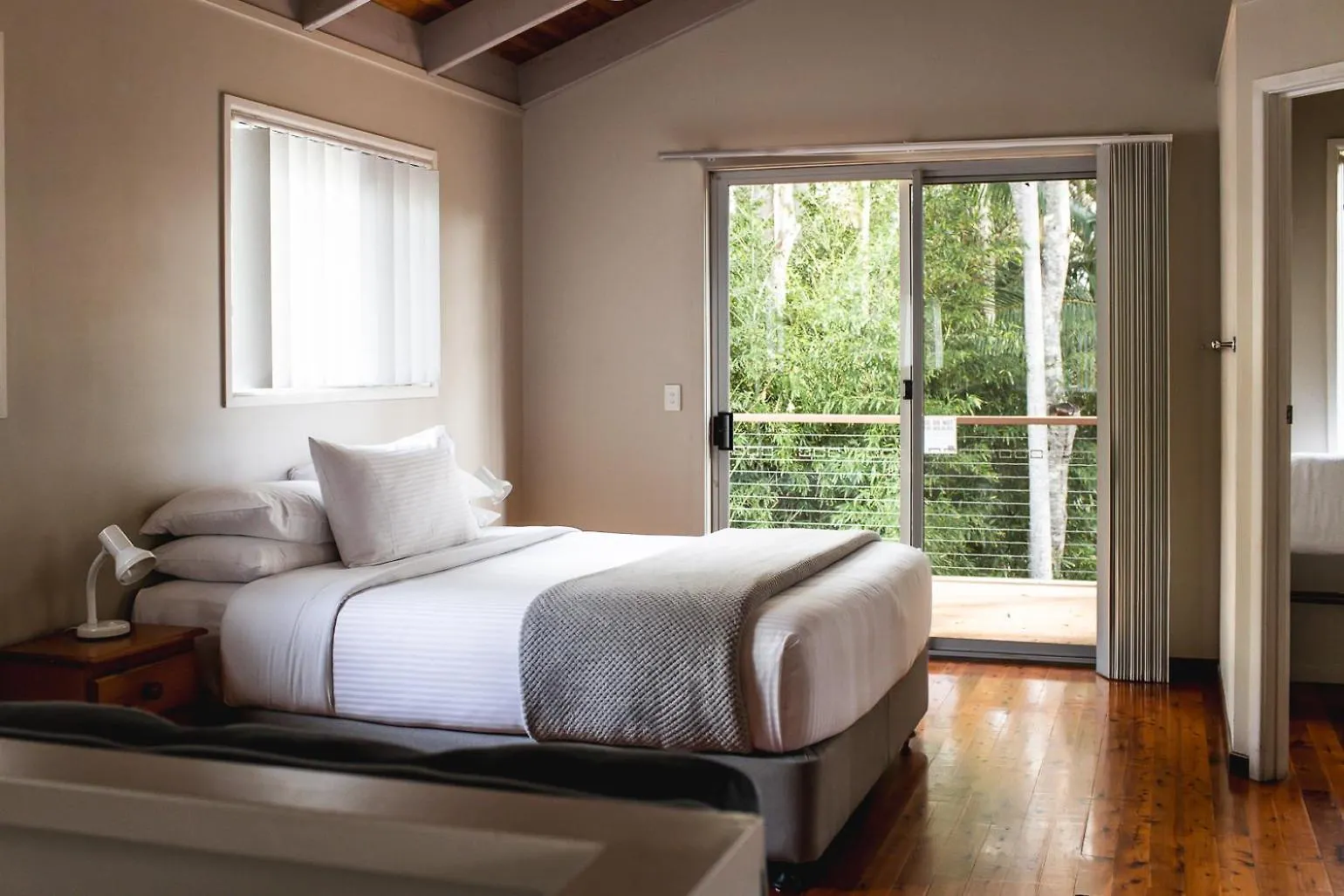 ***  Kondalilla Eco Resort Montville Australia